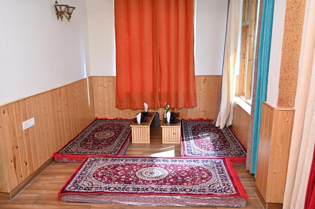 Hotel Seven Hills Manali מראה חיצוני תמונה