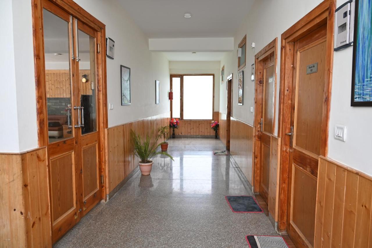 Hotel Seven Hills Manali מראה חיצוני תמונה