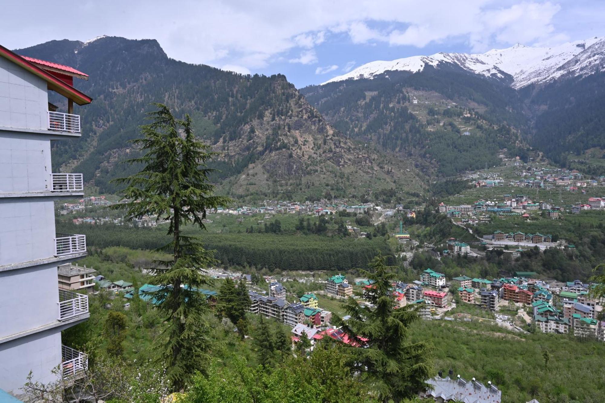 Hotel Seven Hills Manali מראה חיצוני תמונה