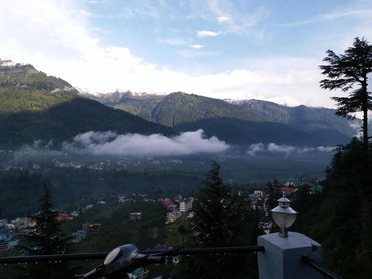 Hotel Seven Hills Manali מראה חיצוני תמונה