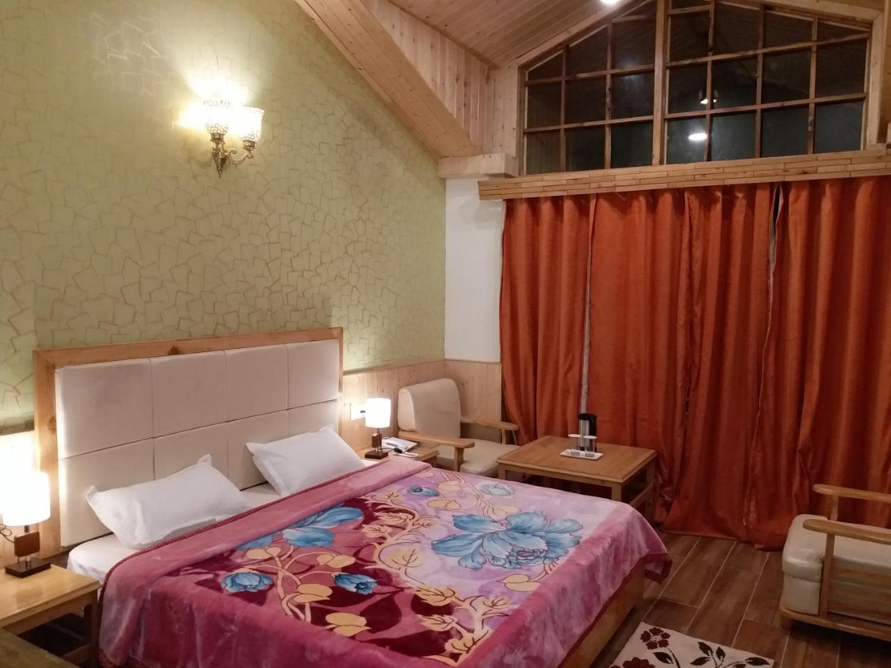 Hotel Seven Hills Manali מראה חיצוני תמונה