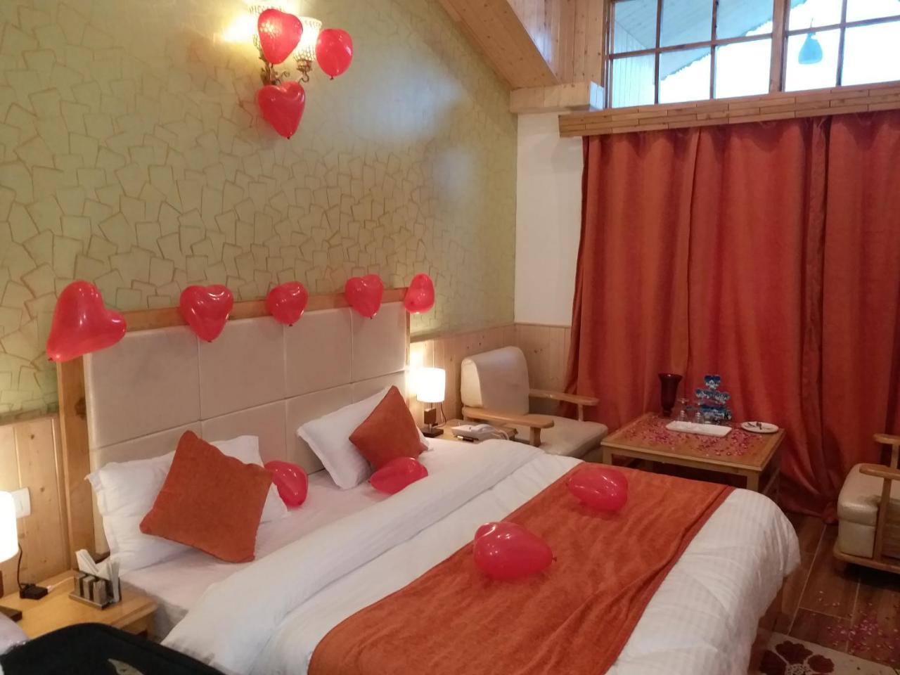 Hotel Seven Hills Manali מראה חיצוני תמונה