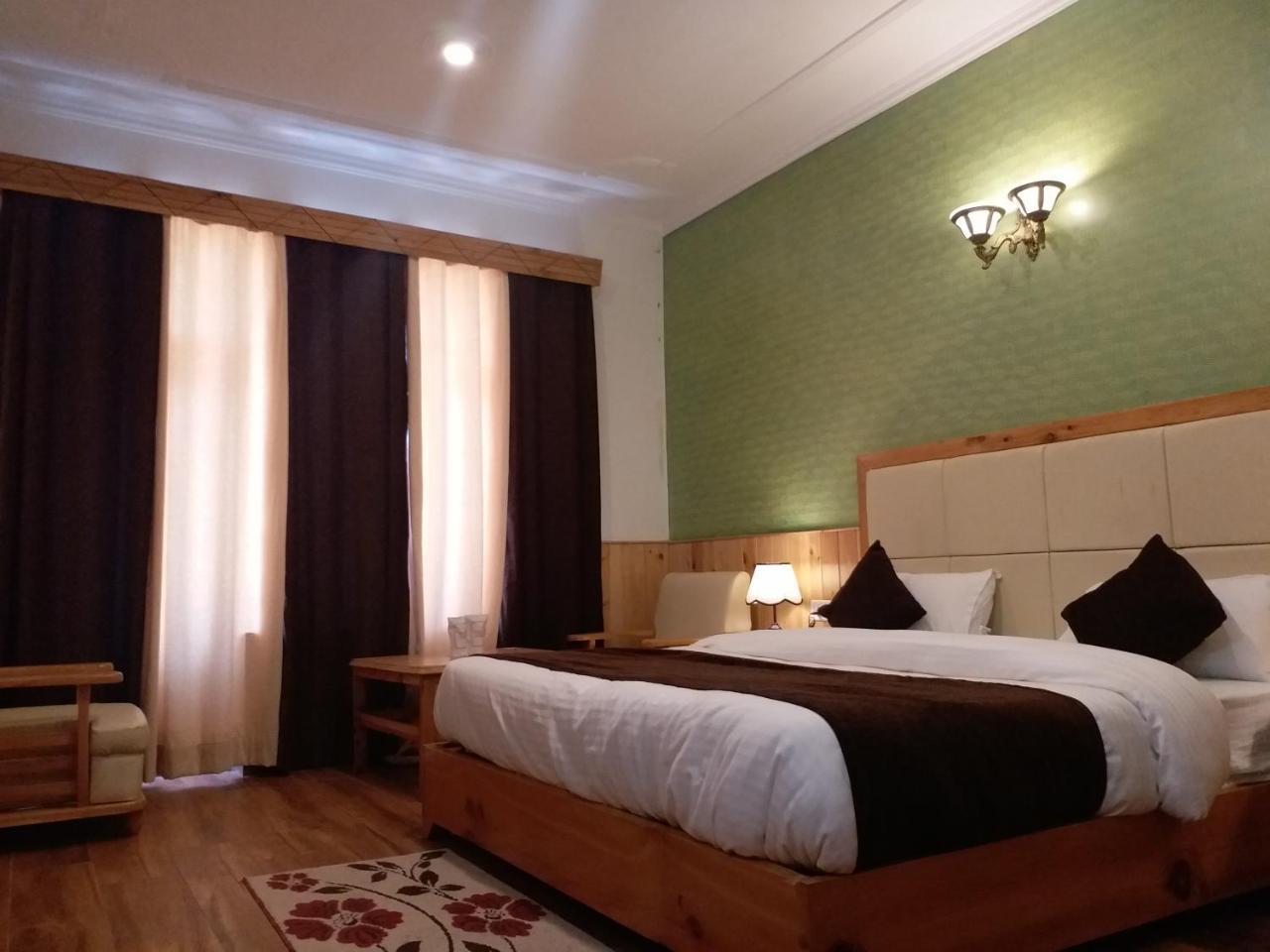Hotel Seven Hills Manali מראה חיצוני תמונה