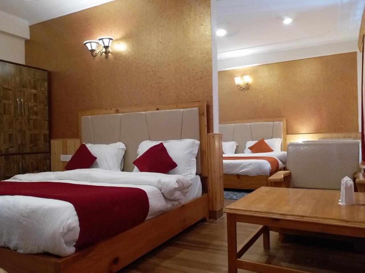 Hotel Seven Hills Manali מראה חיצוני תמונה
