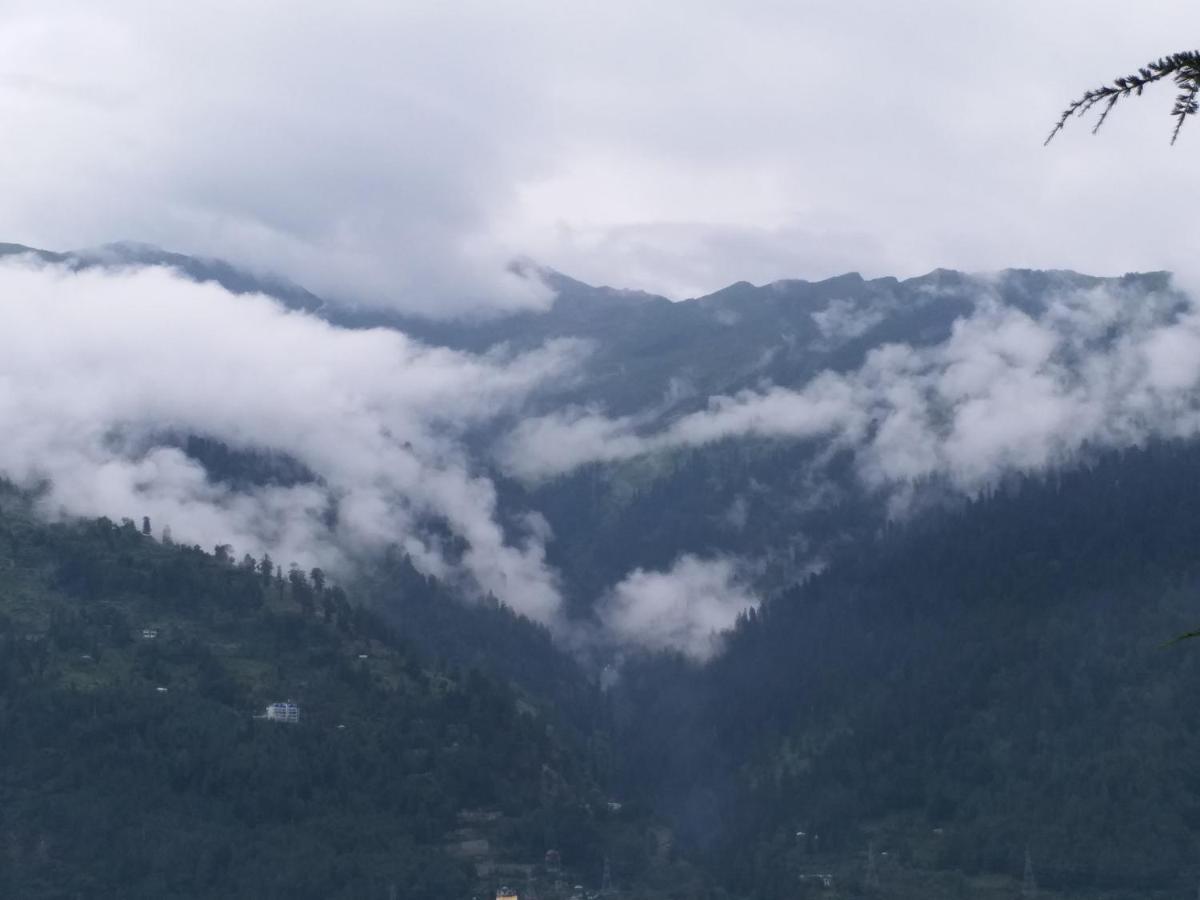 Hotel Seven Hills Manali מראה חיצוני תמונה